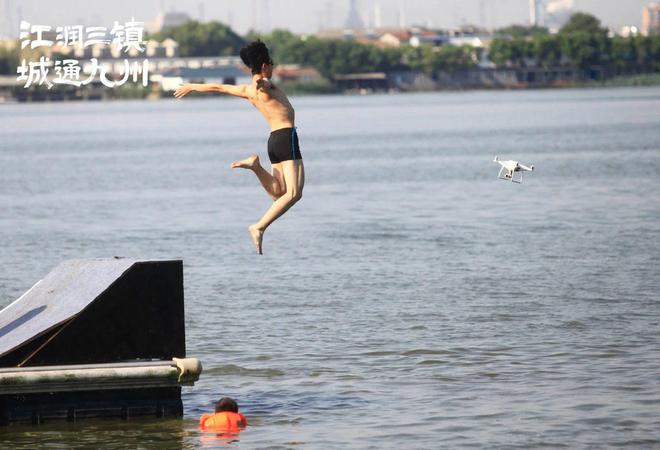 镜头+色彩 华为P10让科技说话【数码&手机】风尚中国网
