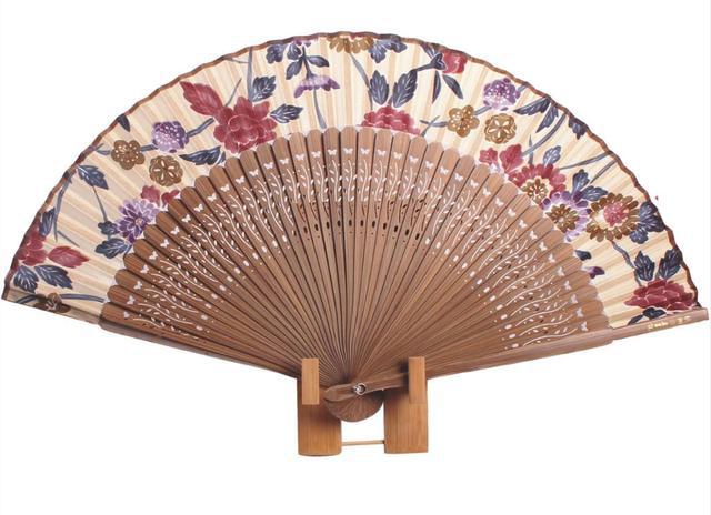 告訴你中國(guó)熱門旅游城市有那些紀(jì)念品和特產(chǎn)