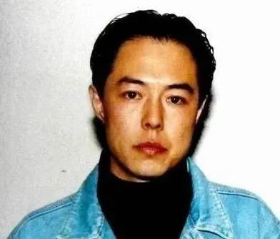 張鐵林又翻車了，情感黑歷史全曝光！
