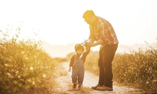 父亲梦见儿子口带血，梦境背后的深层寓意与心理解析