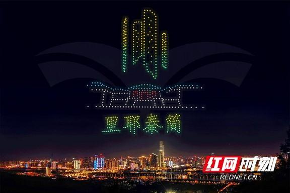 梦见一大一小两口红色棺材摆在大堂，解读梦境中的神秘信号