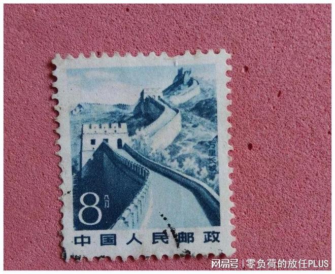 梦境的双面镜，解析梦到吃毒蛇与捡到钱分钱的深层含义