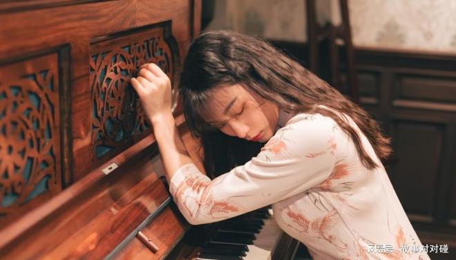 育妇梦境中的未接来电，旧情难舍的情感纠葛与内心解析