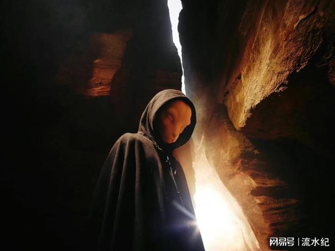 梦境迷雾，解析梦到自己出嫁与黑棺材的交织幻象