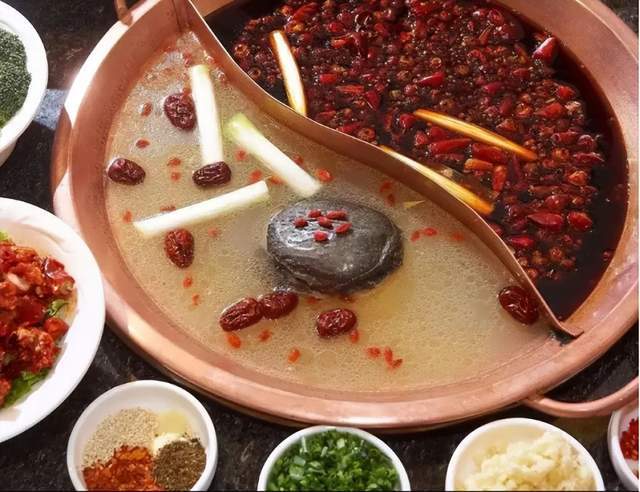 飞机杯到底是什么样的体验今天天气就那样，我们聊聊飞机杯吧