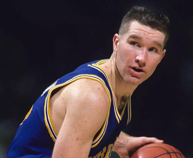 《SLAM DUNK》的热血少年，与那个时代的 NBA