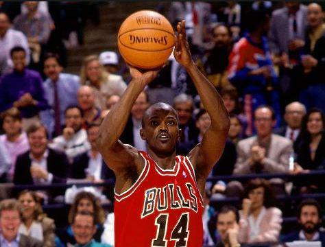 《SLAM DUNK》的热血少年，与那个时代的 NBA