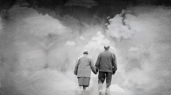 重逢与告别，梦回白色棺材中的爷爷——解析梦境中的情感与象征