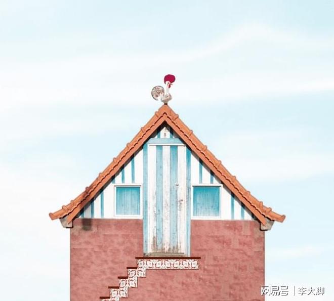 梦见房子倒塌了，梦境背后的深层含义与心理解析