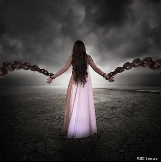 周公解梦，梦见断臂人的深层寓意与心理分析