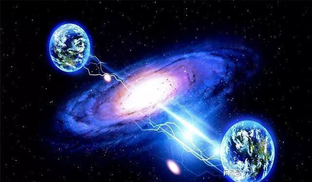 梦见飞机掉水里，潜意识中的预兆与心理解析