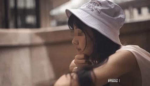 梦境的温柔传递，梦见自己拿人家被子想给自己在乎的人