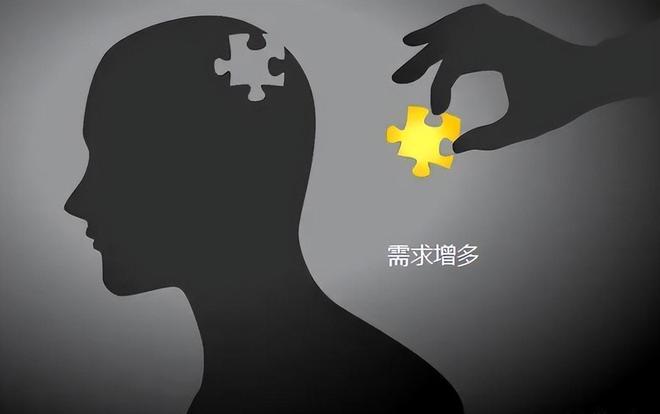 梦境解析，小蛇缠绕左手腕的深层含义与心理暗示