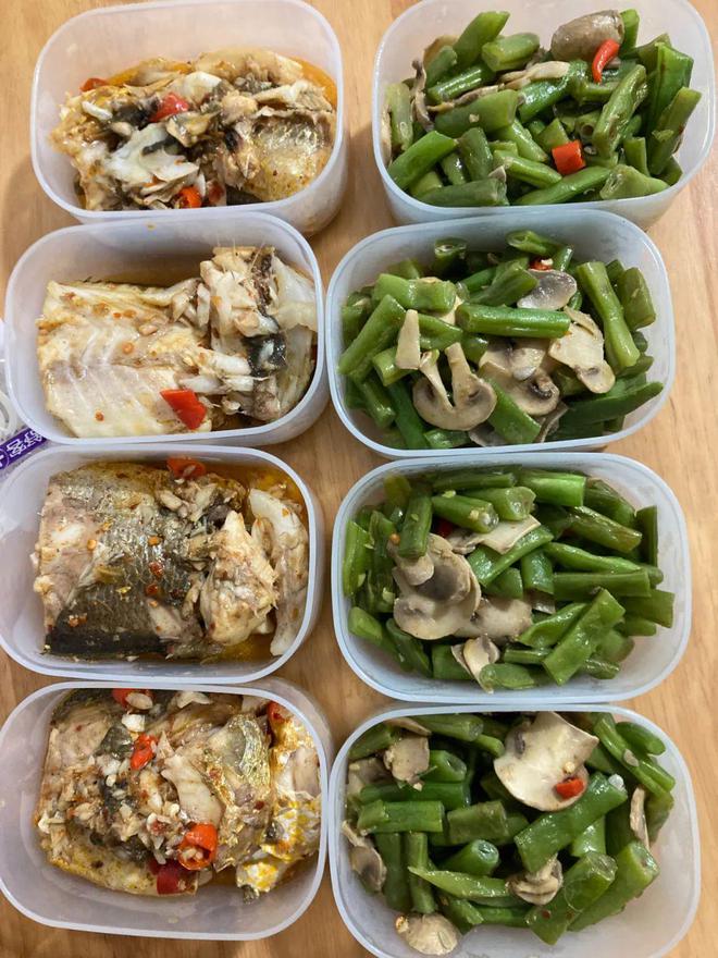 做一次饭吃一周，点不起外卖的年轻人开始自制「预制菜」