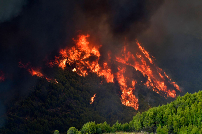 梦境之火，解读梦见房子着火了的深层预兆