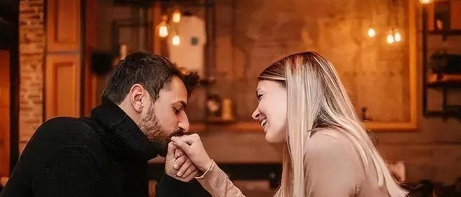 梦境的迷雾，一个已婚男人为何梦见自己嫁给男人？