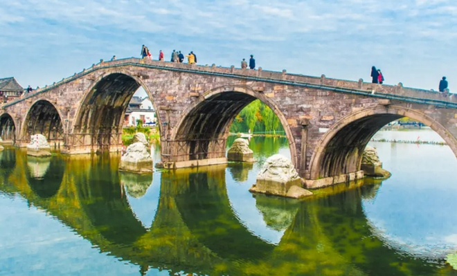 梦见过石桥，探寻潜意识中的桥梁与过渡