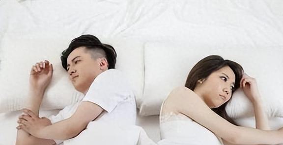 夫妻梦境共鸣，解析我和老公2个人晚上做梦都梦到一条蛇的深层含义