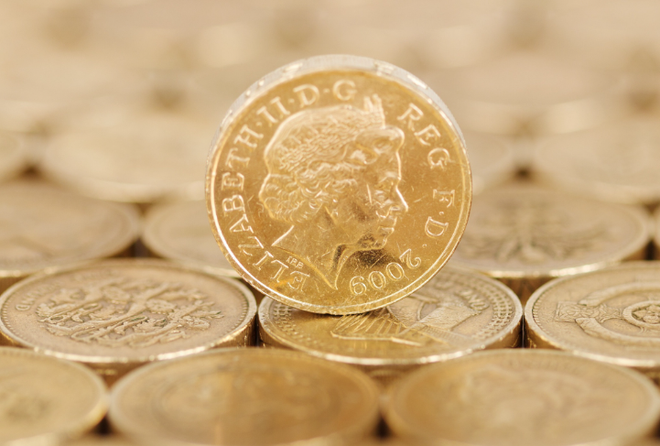 梦到捡银元宝，财富与好运的象征