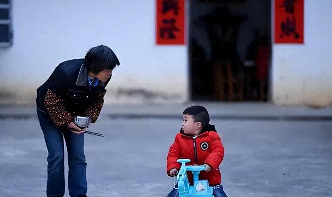 梦回亲情，在梦中照看姐姐的孩子，却意外丢失的深层解析