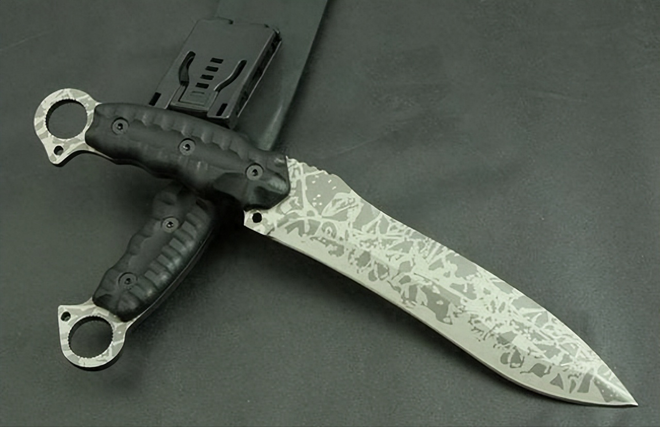 梦见自己被刀砍，求高人解答