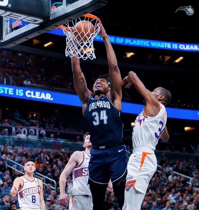 图片[2]-大爆冷！杜兰特迎2大里程碑，太阳2连败！布克44+4，双状元40+11-千博