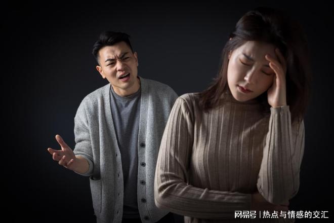 和老公吵架差点离婚后，梦境中的情感纠葛，解读你的潜意识与婚姻修复之路