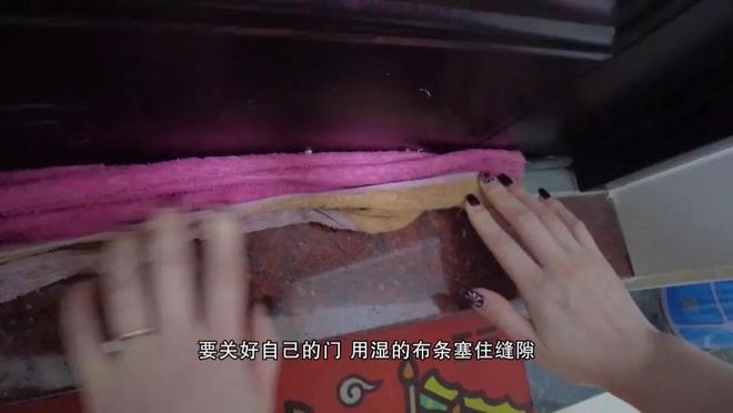 梦见抬棺材过程中又遇见抬棺材，双重死亡的象征与深层解读