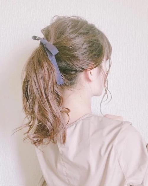 梦见自己长白头发，探索梦境背后的深层含义与心理解析