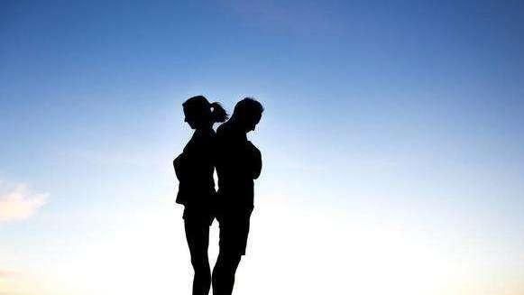 梦见他人结婚自己帮忙张罗，预示未来合作与人际关系的吉兆