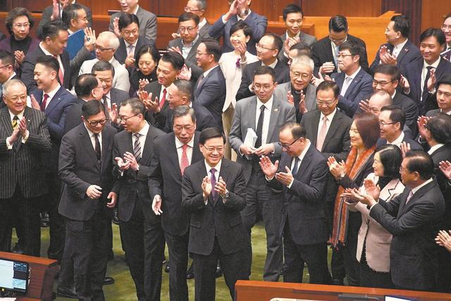 香港特区立法会通过本年度财政预算案拨款条例草案