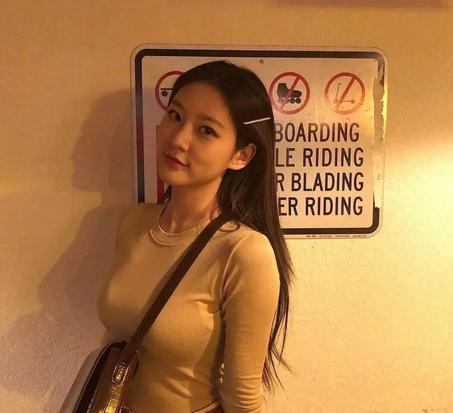 金秀賢疑戀情曝光？金賽綸曬與他貼臉照秒刪，小他12歲因酒駕封殺
