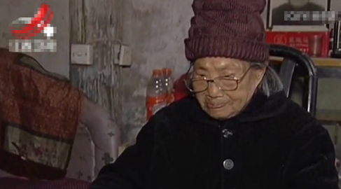 梦见已过世的老人再复活，古老象征与现代解读的预兆