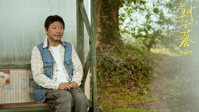 梦见要结婚了的前男友回来陪我，情感纠葛与内心渴望的交织梦境