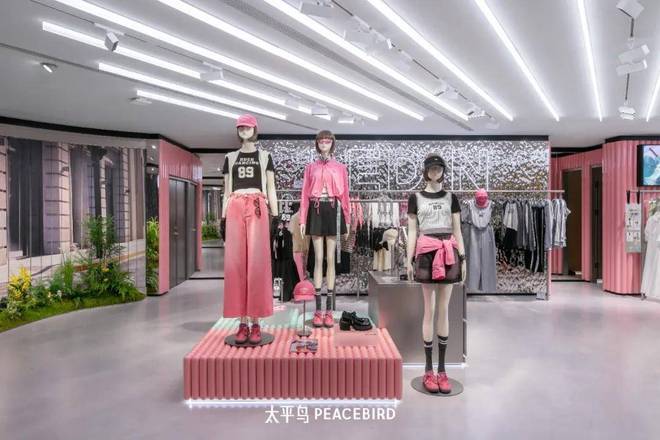 重塑高端男装市场：顶级精仿奢侈品品牌的崛起