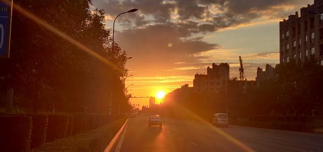 梦见早已去世多年的先人，一场穿越时空的心灵对话