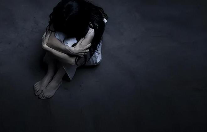 上海病房，61歲患癌男猥褻9歲女孩，媽媽收錢諒解，但請別罵她