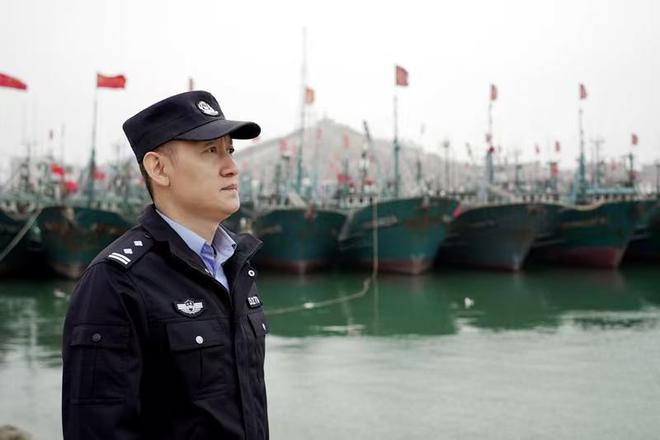 齊魯早報｜全球首列碳纖維地鐵列車在青島投入商業(yè)運營；黃河山東段出現(xiàn)本年度首次流凌