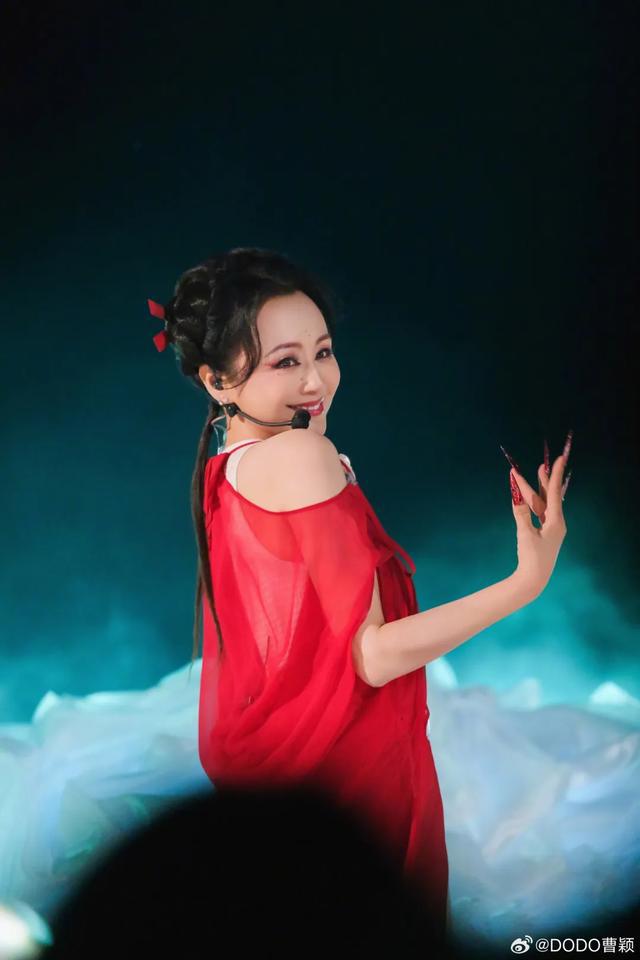 知名女星自曝患癌经历，坦言最放心不下儿子