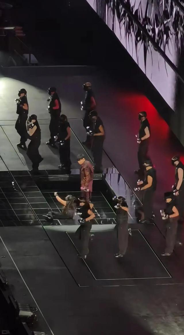 中断演唱！林俊杰演唱会突发意外！