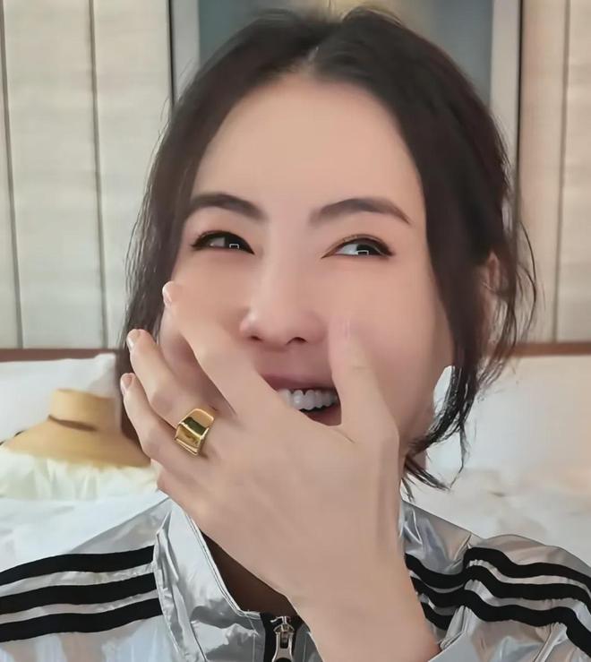 45岁张柏芝近照撞脸向太 分享和儿子相处日常