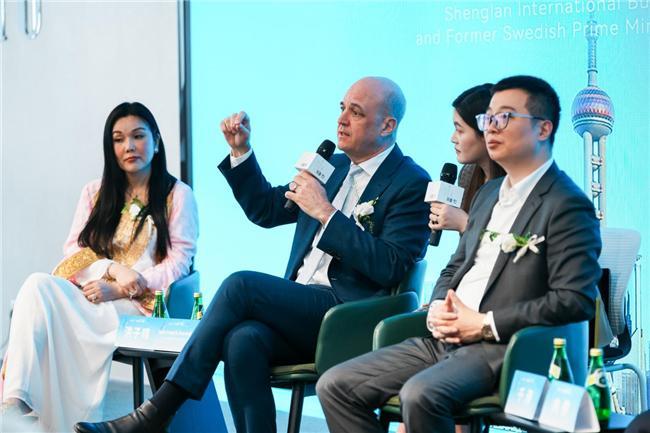 	超学能斩获北欧最喜爱 AI 品牌 创始人与前瑞典首相论道教育创新