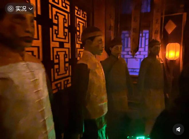 环球影城万圣节中式鬼魅来袭,员工冷脸成最意外恐怖元素