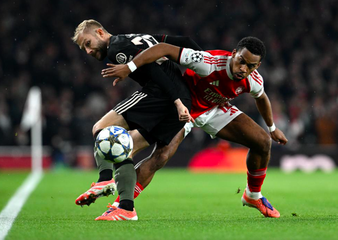 欧冠夜惊魂：利物浦惨败，姆巴佩上演帽子戏法，阿森纳逆转击败拜仁