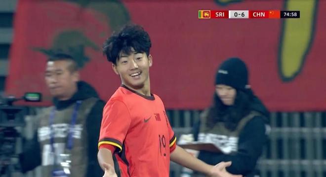 中国U16国足球队豪取四连胜！赵松源两球助攻，两天后迎战孟加拉