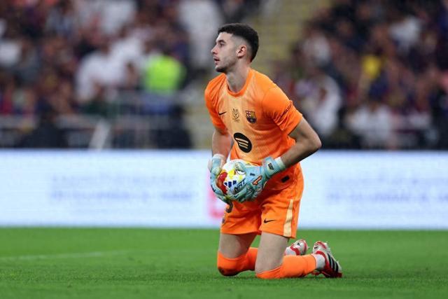 西班牙国家队门将位置：荒诞剧情何时休？