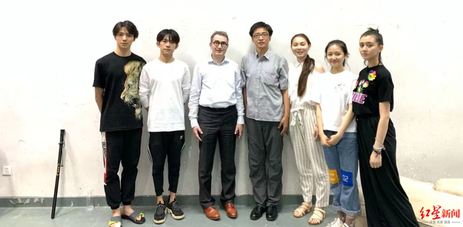 抖音自助下單平臺網(wǎng)站，免費體驗真的香嗎？