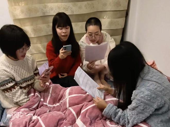 dy24小时点赞自助下单平台，如何高效提升直播人气？