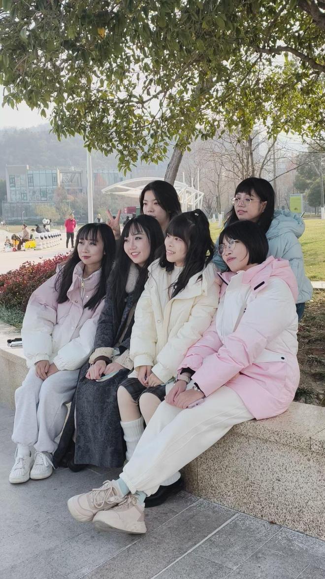 dy24小时点赞自助下单平台，如何高效提升直播人气？