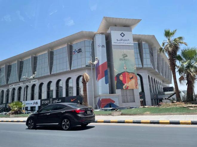 低價發(fā)卡網(wǎng)24小時平臺，真的靠譜嗎？